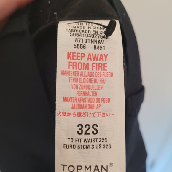 Mens suit - Picture 6 of 6